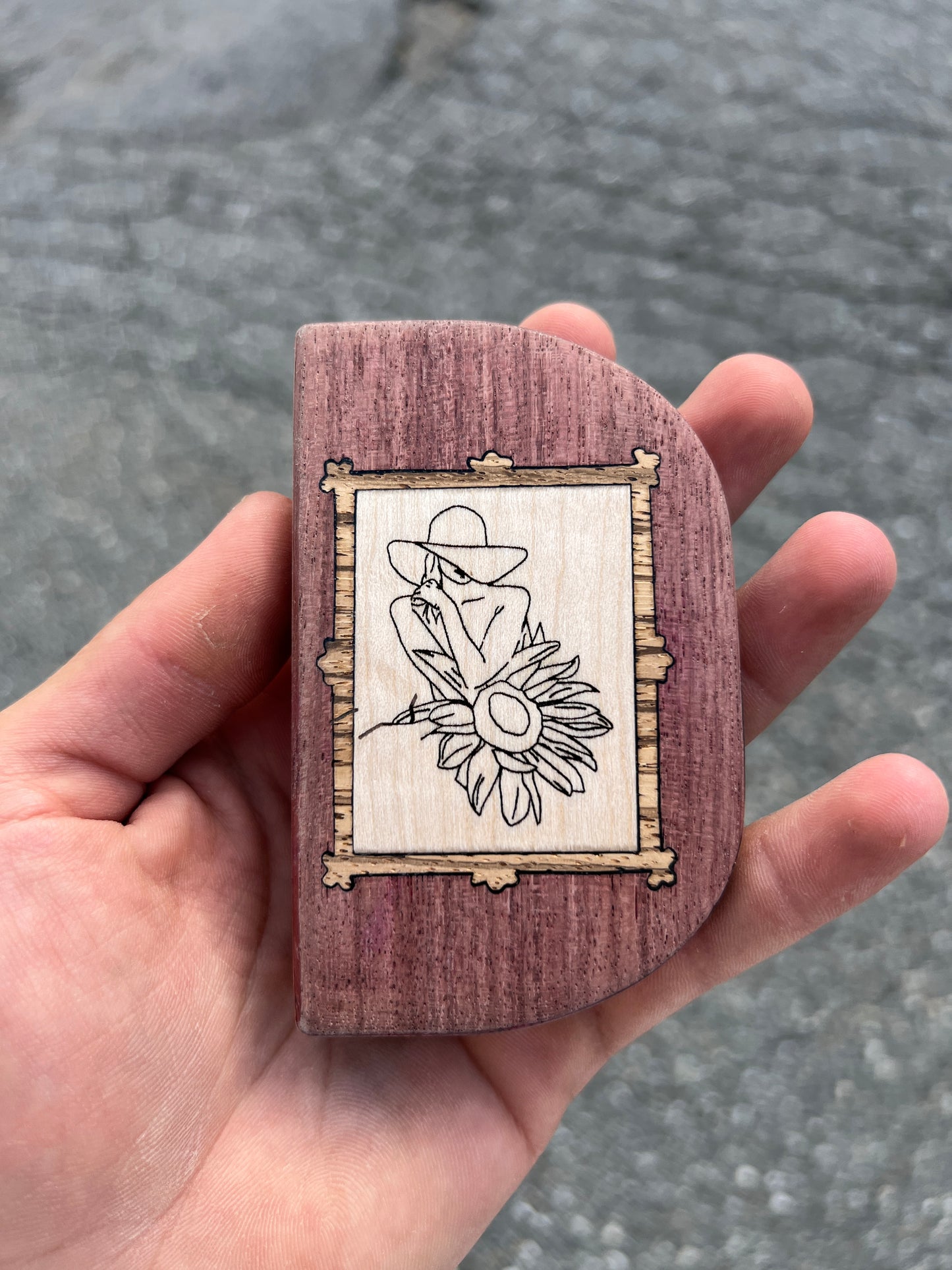 FLOWER GIRL SMOOTH ROLLER - AUG 2023