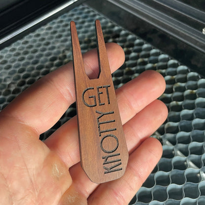 GET KNOTTY DIVOT TOOL